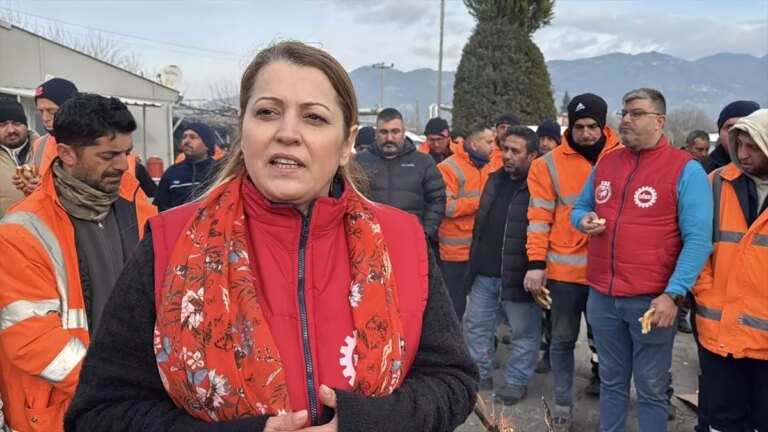 aydinda-isciler-eylemde-cop-hizmetleri-aksadi-qxytINNi.jpg
