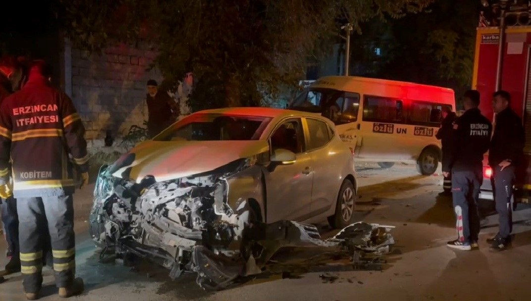 araclar hurdaya dondu hXwCBP2b