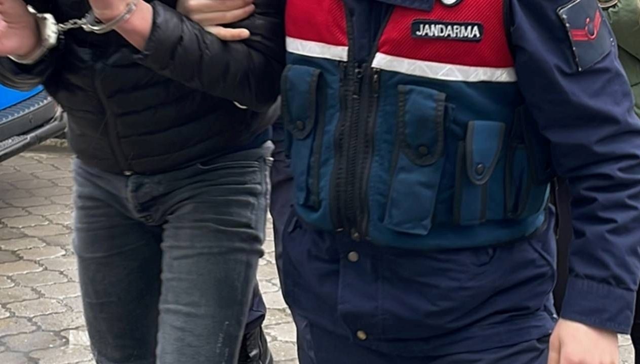 jandarma yurt genelinde 167 firari hukumluyu yakaladi U4NrQg5M