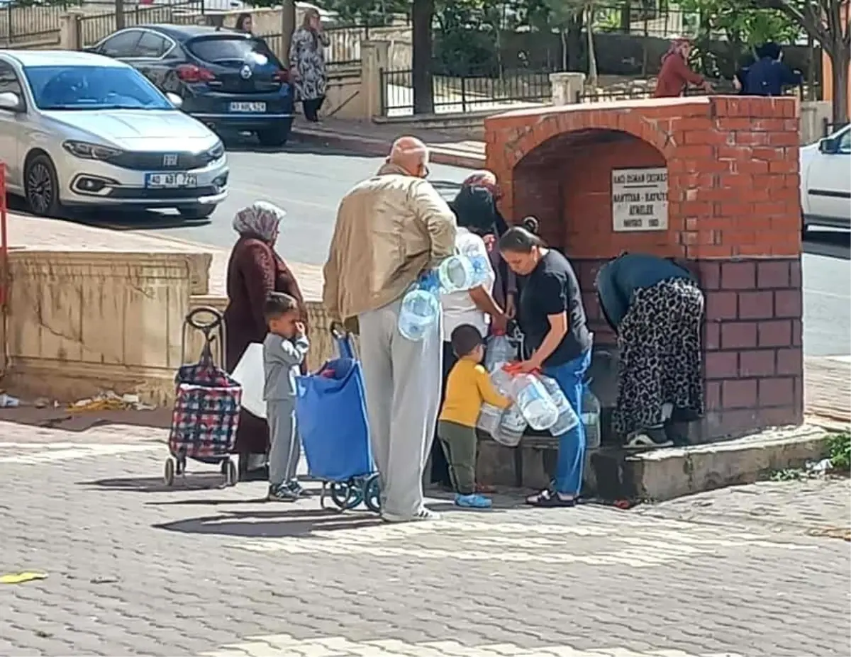 kirsehirde su kesintisi magduriyeti vatandaslar tasima su ile hayat mucadelesi veriyor yNHObCXa