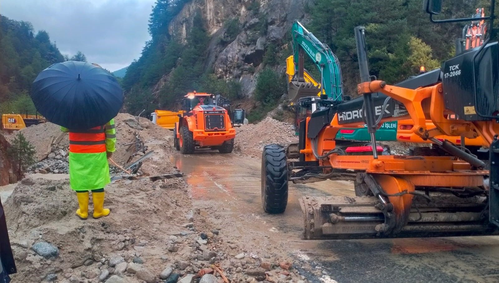 rize erzurum kara yolu ulasima acildi kuKVOKDK