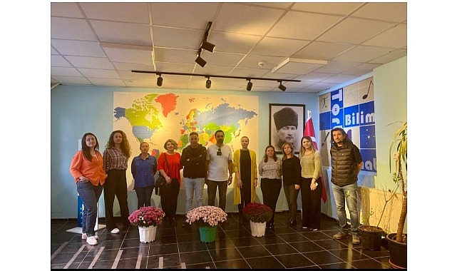 izmirde harezmi egitim modeli ogretmen egitimleri basladi KqXt3rGM.jpg