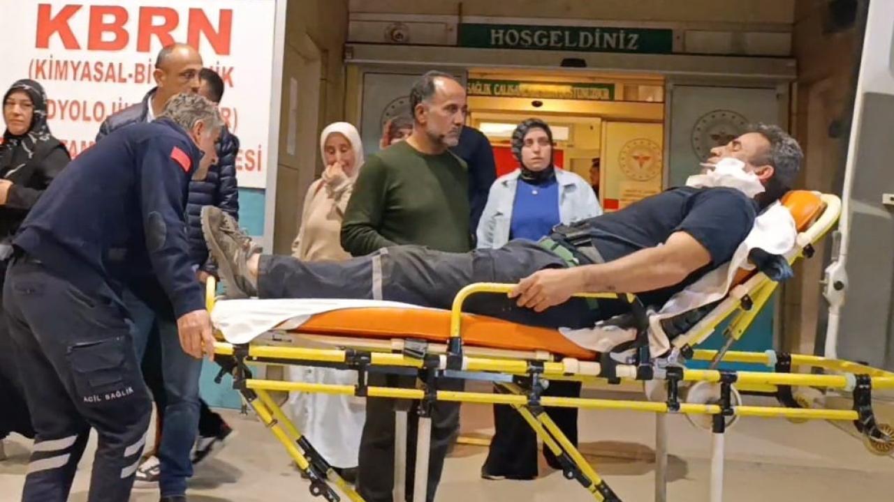 korkunc kaza demir parcasi yuzune saplandi CNAYaqwp.jpg